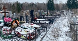 Житель Горно-Алтайска разобрал и увез забор сельского кладбища Житель Горно-Алтайска разобрал и увез забор сельского кладбища