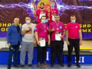 Спортсмены с Алтая завоевали золотые медали чемпионата и первенства Сибири и Дальнего Востока по армрестлингу Спортсмены с Алтая завоевали золотые медали чемпионата и первенства Сибири и Дальнего Востока по армреслингу