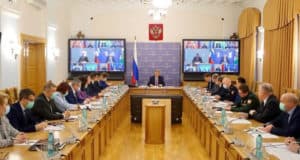 Полпред президента провел совещание с главами сибирских регионов Полпред президента провел совещание с главами сибирских регионов