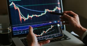 Что делать, если вам звонят и предлагают «заработать на инвестициях» Что делать, если вам звонят и предлагают «заработать на инвестициях»