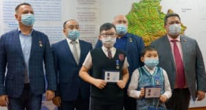 Дети-герои, спасшие людей, получили награды Совета Федерации