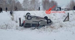 Автомобиль с тремя детьми перевернулся в Усть-Коксинском районе