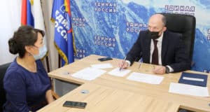 Глава республики провел прием граждан Глава республики провел прием граждан