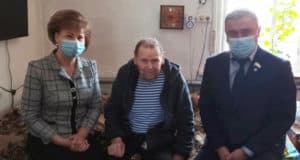«С Новым годом, ветеран!»