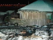 Житель Онгудая без прав врезался на УАЗе в забор Житель Онгудая без прав врезался на УАЗе в забор