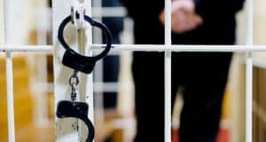 Мошенника подозревают в клевете на судью, который рассматривает его дело Мошенника подозревают в клевете на судью, который рассматривает его дело