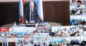 Глава республики провел Урок цифры для кош-агачских школьников