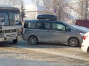 В ДТП с автобусом повреждены два легковых автомобиля В ДТП с автобусом повреждены два легковых автомобиля
