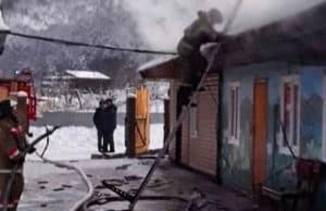 В Соузге ликвидировали возгорание хозяйственных построек В Соузге ликвидировали возгорание хозяйственных построек