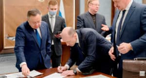Олег Хорохордин провел рабочую встречу с министром строительства России