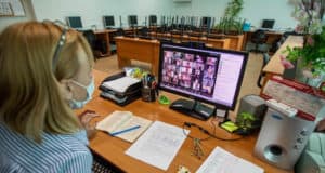 Городские школы переходят на дистанционное обучение