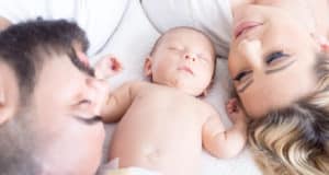 С начала года единовременное пособие при рождении ребенка получили более 700 семей