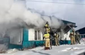 В Горно-Алтайске потушен пожар в доме по переулку Западному В Горно-Алтайске потушен пожар в доме по переулку Западному