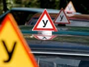 Инструктор автошколы выманил 28 тыс. рублей в обмен на свидетельство об обучении
