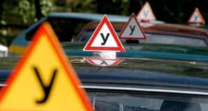 Инструктор автошколы выманил 28 тыс. рублей в обмен на свидетельство об обучении
