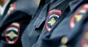 Пьяный горожанин угрожал ножом полицейскому Пьяный горожанин угрожал ножом полицейскому