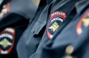 Пьяный горожанин угрожал ножом полицейскому