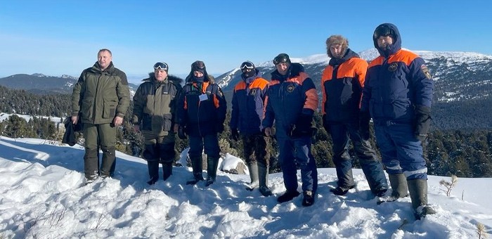 Спасатели обследовали туристические маршруты в районе Каракольских озер