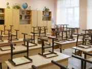 «Дистанционка» для школьников продлена еще на неделю