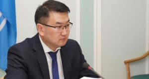 Артур Кохоев призвал депутатов оказать поддержку беженцам с Донбасса Артур Кохоев призвал депутатов оказать поддержку беженцам с Донбасса