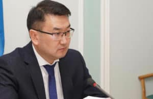 Артур Кохоев призвал депутатов оказать поддержку беженцам с Донбасса Артур Кохоев призвал депутатов оказать поддержку беженцам с Донбасса