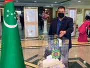 Владимир Полетаев возглавил делегацию наблюдателей на выборах президента Туркмении Владимир Полетаев возглавил делегацию наблюдателей на выборах президента Туркмении