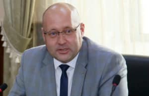 Бывший министр здравоохранения назначен главврачом Кош-Агачской районной больницы Бывший министр здравоохранения назначен главврачом Кош-Агачской районной больницы