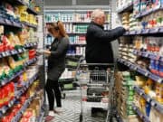 В торговых сетях региона есть достаточный запас товаров первой необходимости В торговых сетях региона есть достаточный запас товаров первой необходимости