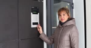 «Ростелеком» установил умные домофоны в Горно-Алтайске и Белокурихе «Ростелеком» установил умные домофоны в Горно-Алтайске и Белокурихе