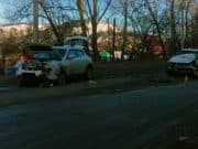 Автоледи занесло на скользкой дороге: два автомобиля разбиты Автоледи занесло на скользкой дороге: два автомобиля разбиты