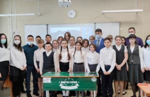 В филиале гимназии №3 открыли «Парту Героя» В филиале гимназии №3 открыли «Парту Героя»