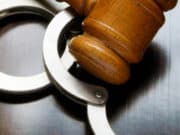 За фейки о действиях армии и призывы к санкциям против России вводят уголовное наказание За фейки о действиях армии и призывы к санкциям против России вводят уголовное наказание