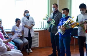 Молодогвардейцы организовали акцию «Вам, любимые» Молодогвардейцы организовали акцию «Вам, любимые»