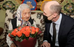 Жительница Горно-Алтайска отпраздновала 100-летний юбилей Жительница Горно-Алтайска отпраздновала 100-летний юбилей