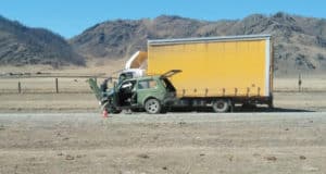 «Нива» протаранила грузовой Mitsubishi на сельской дороге