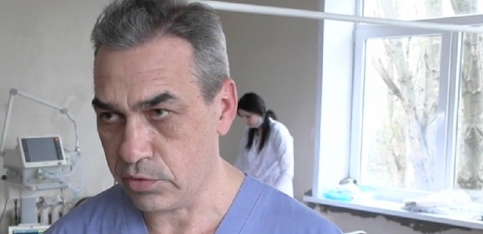 Хирург с Алтая отправился оперировать на Донбасс