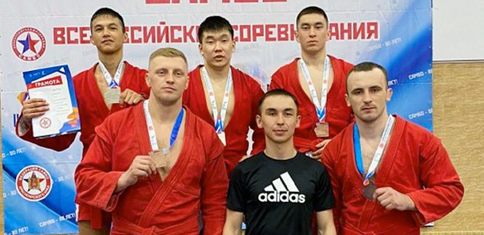 Спортсмены с Алтая стали призерами всероссийского турнира по самбо