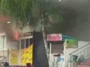 В районе Жилмассива сгорел киоск «Куры гриль» В районе Жилмассива сгорел киоск «Куры гриль»