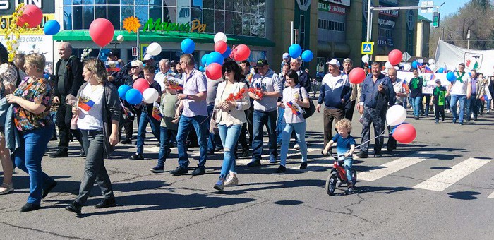 5 тысяч человек приняли участие в первомайском шествии в Горно-Алтайске