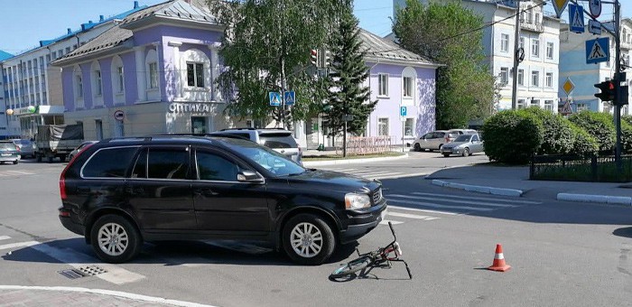 В Горно-Алтайске сбили велосипедиста на пешеходном переходе