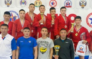 Спортсмены с Алтая завоевали медали на Кубке мэра Новосибирска по боевому самбо