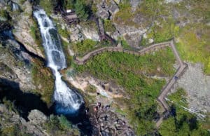 Камышлинский водопад, курорт «Манжерок», Чемальская ГЭС: где клещи охотятся на людей Камышлинский водопад, курорт «Манжерок», Чемальская ГЭС: где клещи охотятся на людей