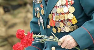 «Единая Россия» и «Волонтеры Победы» дали старт акции по поздравлению фронтовиков с Днем Победы «Единая Россия» и «Волонтеры Победы» дали старт акции по поздравлению фронтовиков с Днем Победы
