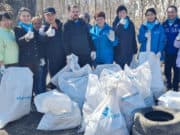 412 кубометров мусора вывезли с берегов рек в Республике Алтай 412 кубометров мусора вывезли с берегов рек в Республике Алтай