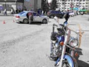 В районе автовокзала нетрезвый мотоциклист врезался в припаркованный автомобиль В районе автовокзала нетрезвый мотоциклист врезался в припаркованный автомобиль