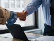 МегаФон поможет сэкономить малому и среднему бизнесу до 50% МегаФон поможет сэкономить малому и среднему бизнесу до 50%