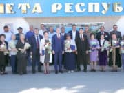 С них берут пример молодежь и коллеги