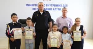 Победители конкурсов «Я рисую День Победы» и «Полицейский Дядя Степа» получили награды Победители конкурсов «Я рисую День Победы» и «Полицейский Дядя Степа» получили награды