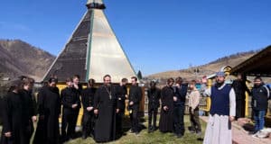 Братский хор в горах Алтая