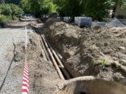 В Горно-Алтайске благоустраивают двор по улице Чорос-Гуркина, 41 В Горно-Алтайске благоустраивают двор по улице Чорос-Гуркина, 41